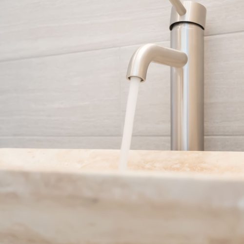 Como escolher a pia certa para o seu banheiro