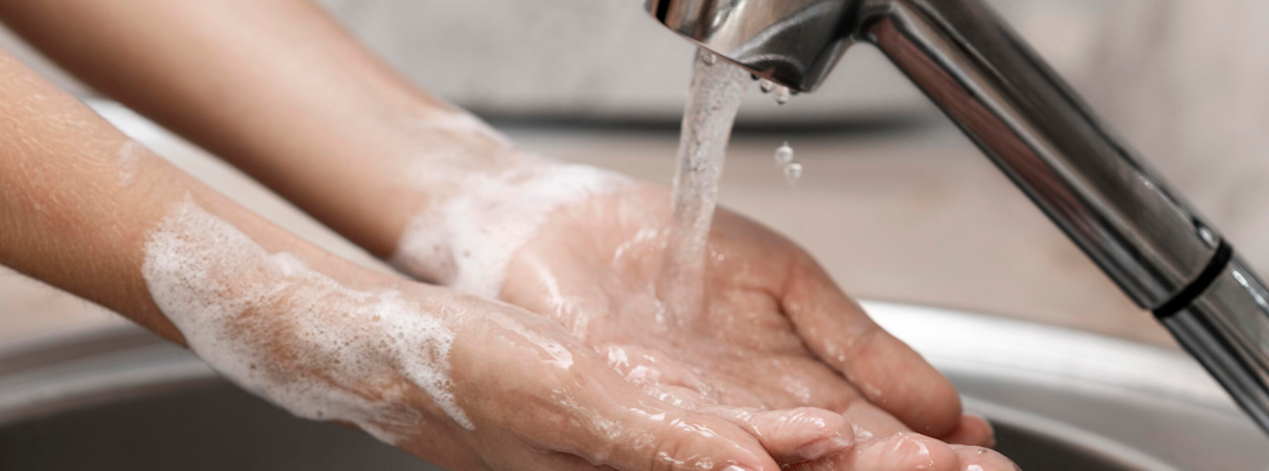 Aquecedor de torneira: água quente na torneira de forma fácil